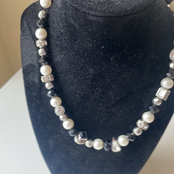 White House Black Market Pearl rhinestone necklace - Picture 2 of 3
